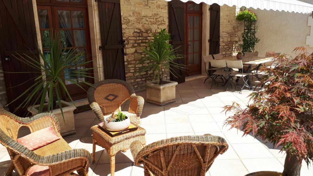 Bed and Breakfast La Fontaine Des Arts Mansle-les-Fontaines Exterior foto