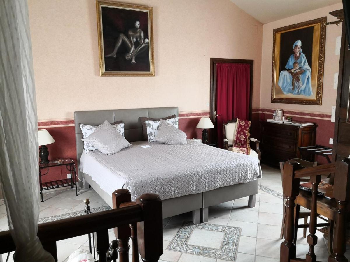 Bed and Breakfast La Fontaine Des Arts Mansle-les-Fontaines Exterior foto